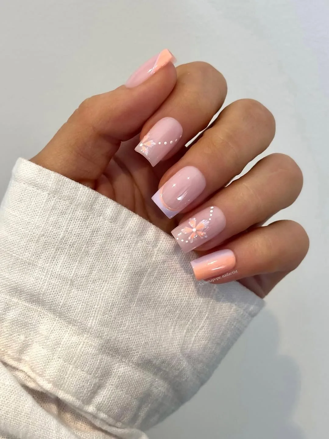 Light Summer Nails 2026:  Soft & Trendy Nail Ideas to Try This Season