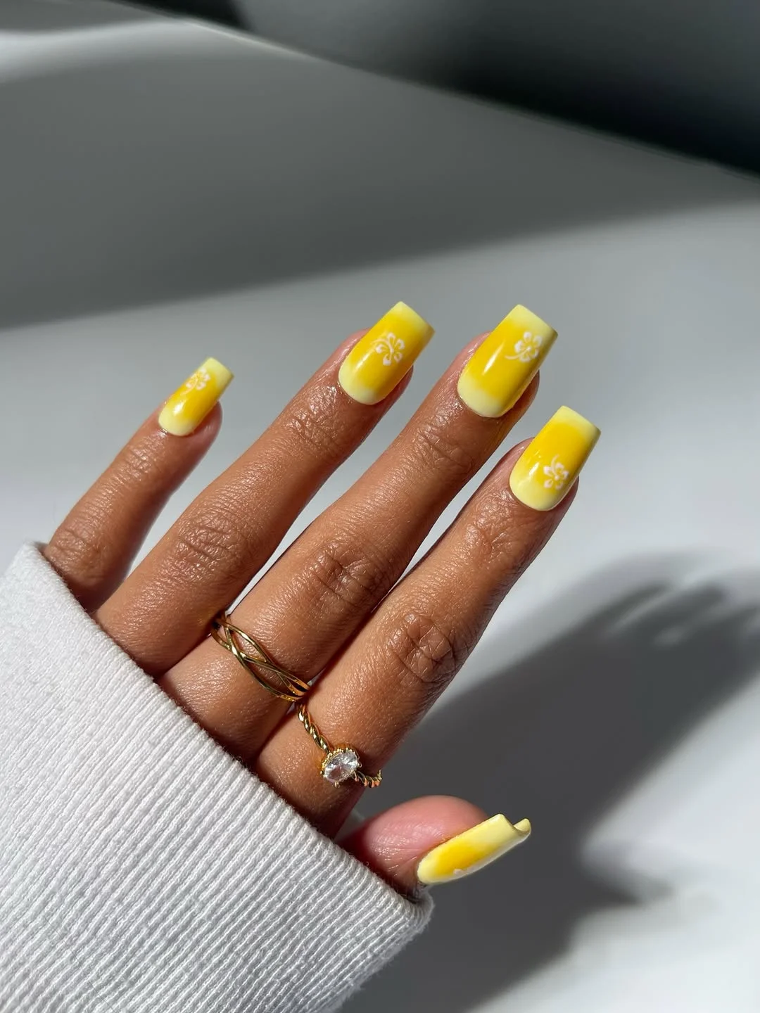 Summer Nail Art 2026:  Bright, Fun & Trendy Nail Ideas for the Ultimate Hot Girl Summer