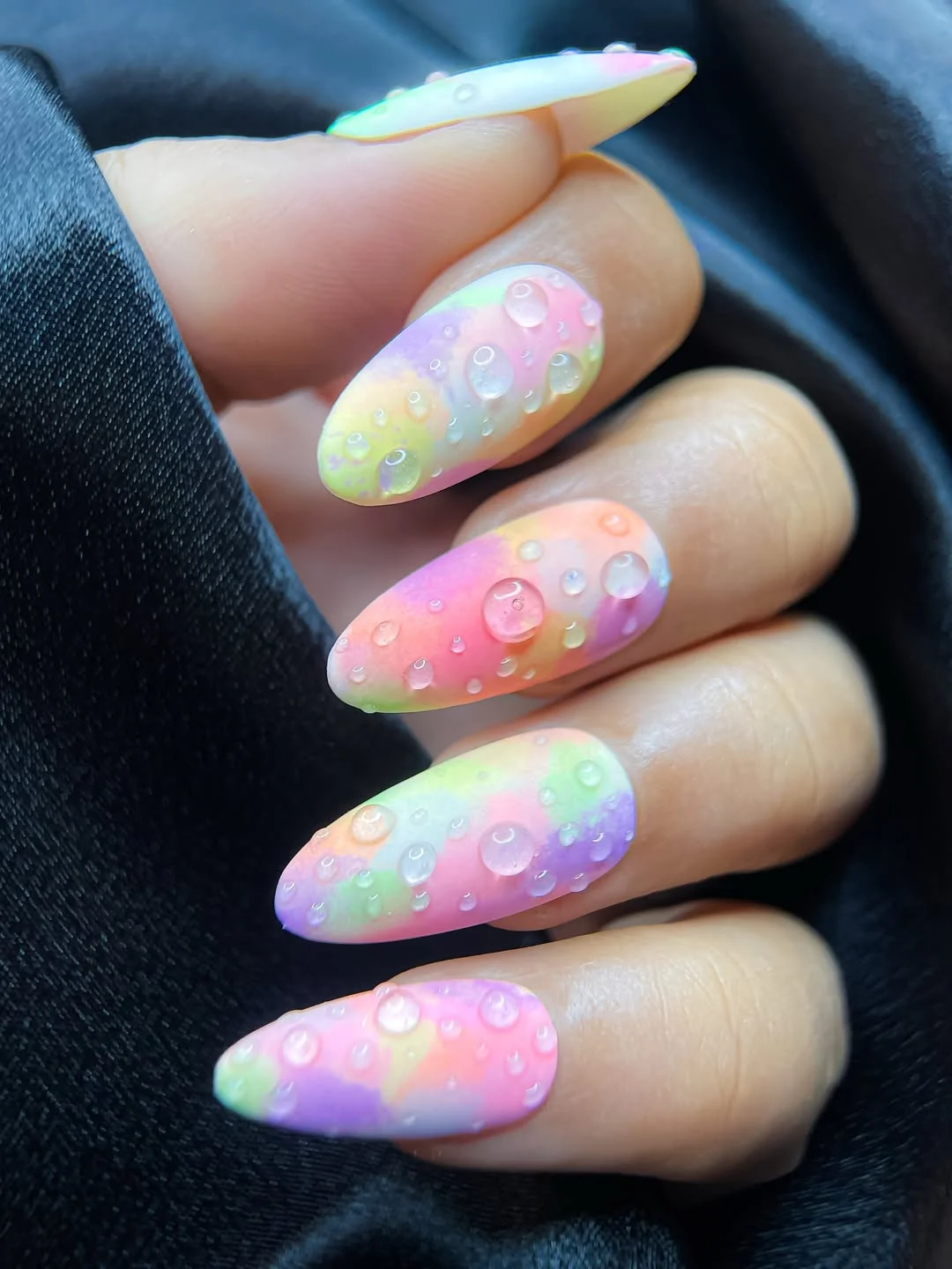 Summer Ombre Nails 2026:  Dreamy Gradient Nail Ideas to Copy This Season