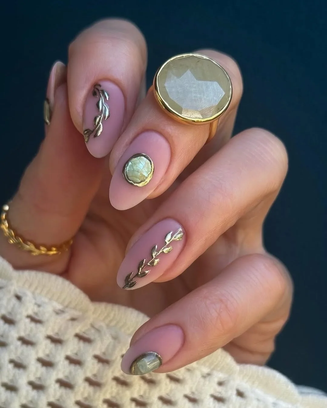 Light Summer Nails 2026:  Fresh and Elegant Nail Ideas for the Sunny Season