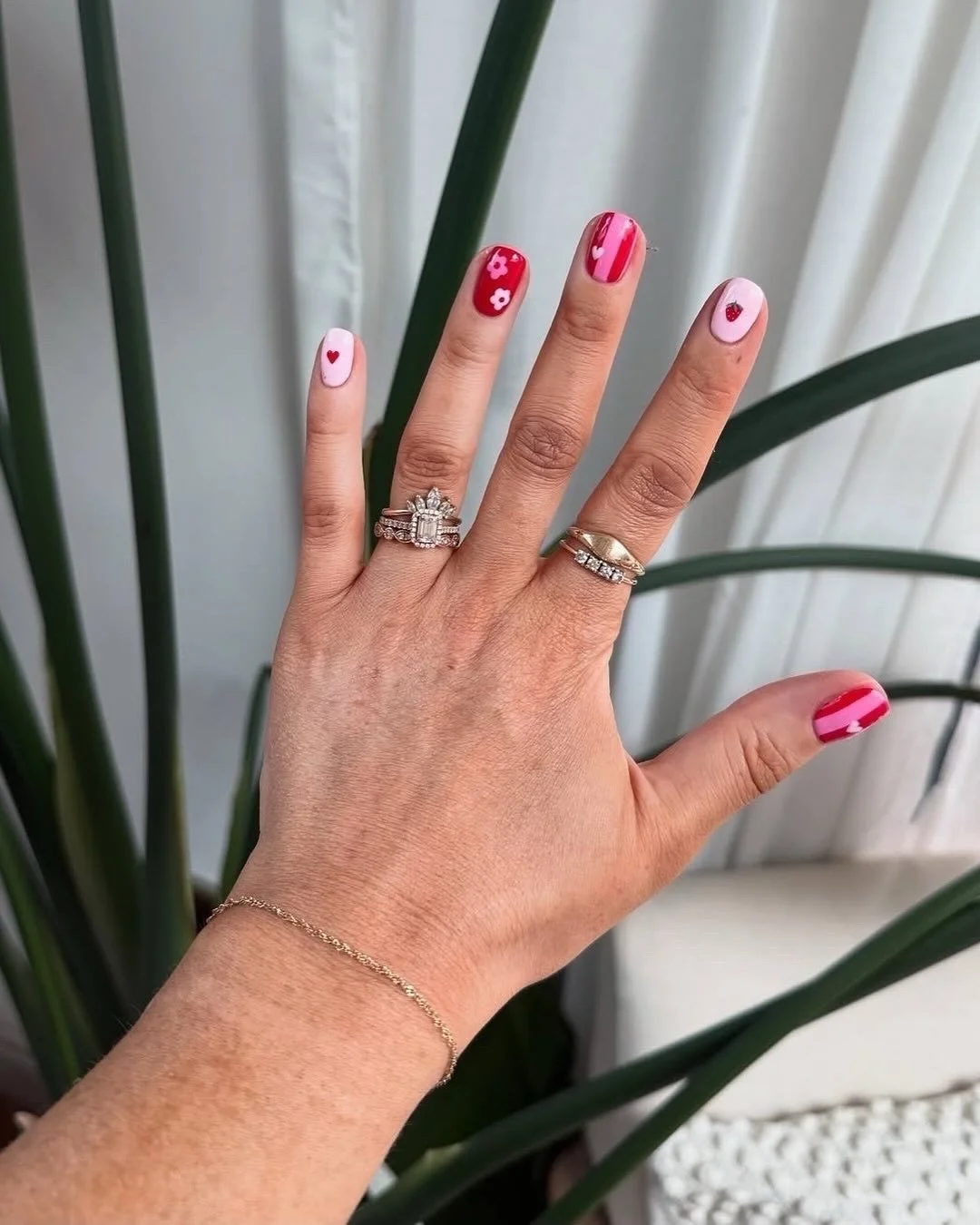 Light Summer Nails 2026:  Fresh and Elegant Nail Ideas for the Sunny Season